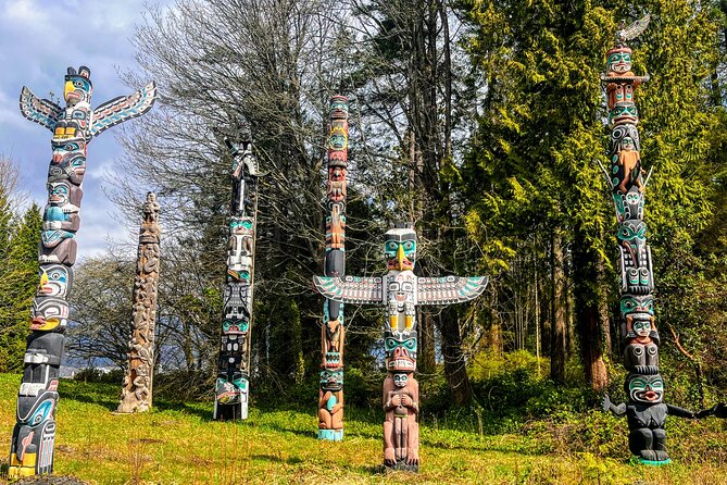 2 Unforgettable Hours in Vancouver - Granville Island: Market Sights, Artists, and Easy Browsing