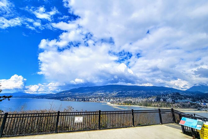 3 Unforgettable Hours in Vancouver - Granville Island: market time and artist energy (in a practical way)