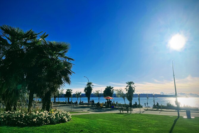 4 Unforgettable Hours in Vancouver - English Bay and Burrard Bridge: ocean air plus public art