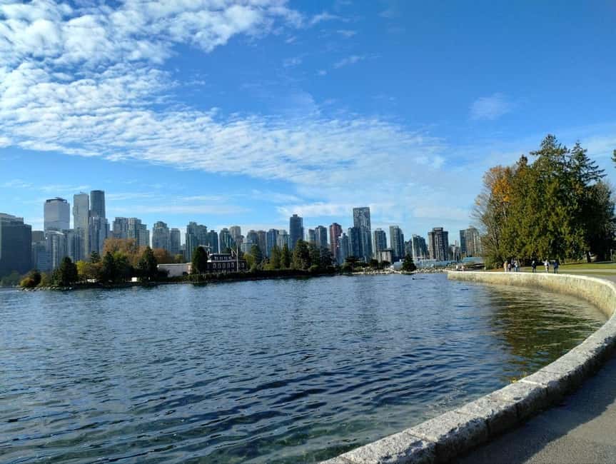 Aquarium & StanleyPark+20 Gem Spots+City/Vip Car+Small Group - Beaches, Lost Lagoon, and the Seawall air