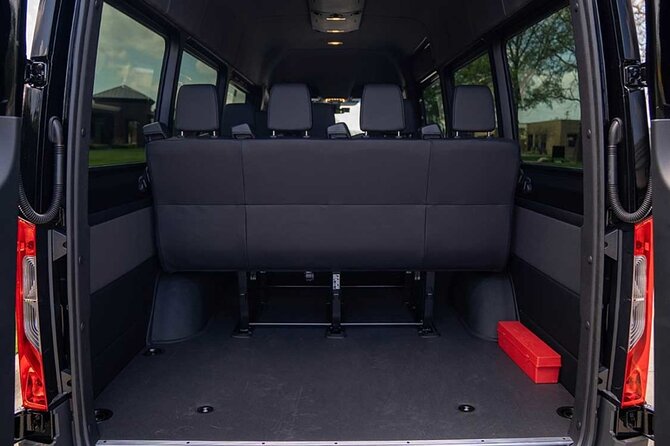 Arrival Private Transfer Vancouver YVR or Cruise Port to Vancouver by Minibus - Timing That Actually Helps: Wait Time and Flight Monitoring