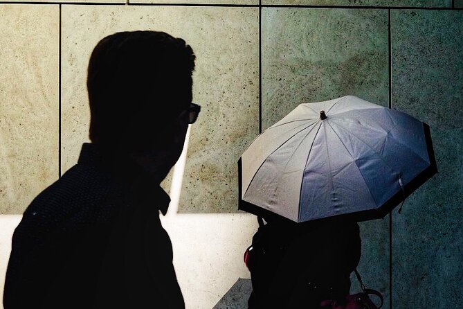 Art of Street Photography Guided Walk - Why Vancouver Downtown is perfect for street photography