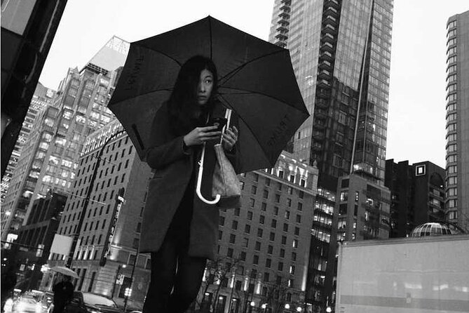 Art of Street Photography Guided Walk - What a 2-hour Downtown walk actually gives you