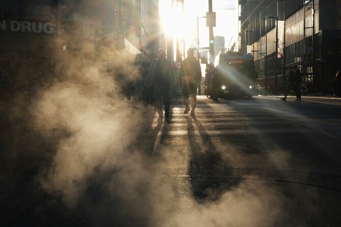 Art of Street Photography Guided Walk - How the downtown light-and-shadow approach changes your photos