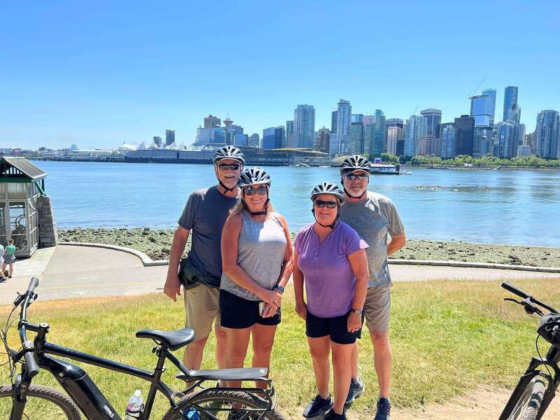 Bike and Hike Vancouver - Picnic Lunch on the Beach: Food That Keeps the Pace