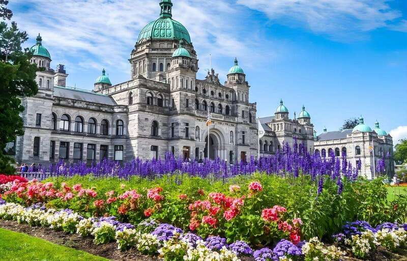 Day Trip from Vancouver to Victoria and Butchart Gardens - Should you book this Vancouver to Victoria and Butchart Gardens day trip?