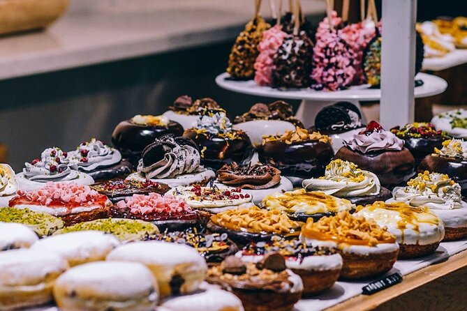 Downtown Vancouver Sinners and Sweets Tour With VIP Access - VIP Access Explained: What Private Viewings Mean for You
