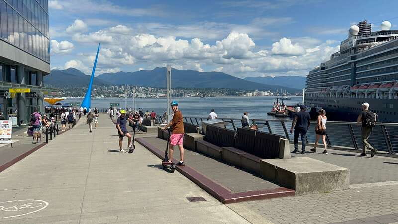 Great Vancouver EUC & E-scooters loop tour - Coal Harbour to Stanley Park: sea planes, ships, and totem poles