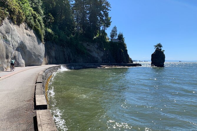 Half-day Hike and Bike Tour in Vancouver - Why this Lighthouse Park and Stanley Park combo is a smart half day