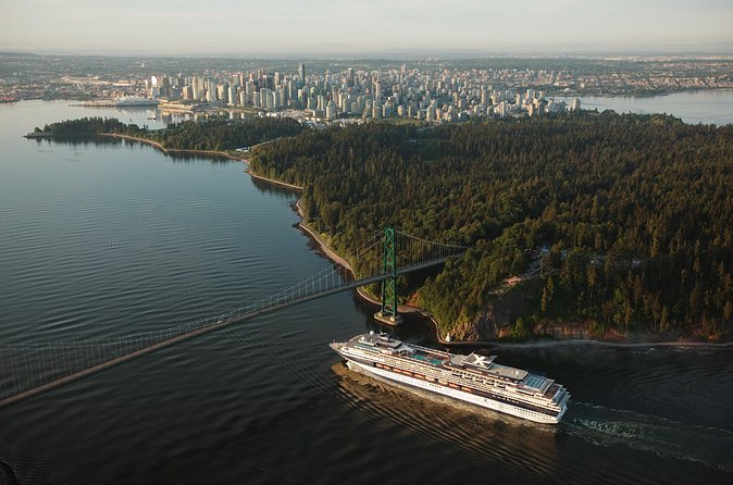 Helicopter Tour of Vancouver City (Depart SKY Hangar) - Weather reality in Vancouver: what to expect if clouds roll in