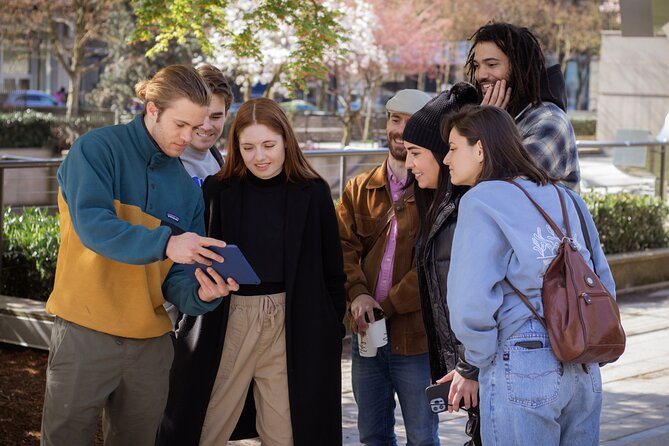 Hollywood North Film & TV Tour in Vancouver - Actor Guides and Tablet Clips: Why This Works