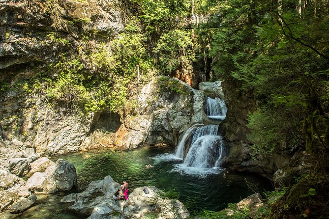 Mesmerizing Nature Walk in Lynn Canyon Park - Stop 0: the quick orientation to the landmark