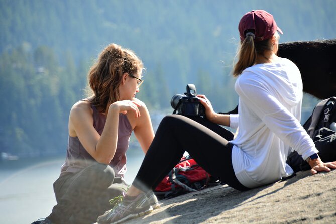 Photography, Gondola & Snowshoeing - The photo lesson part: how your guide helps you shoot on the move