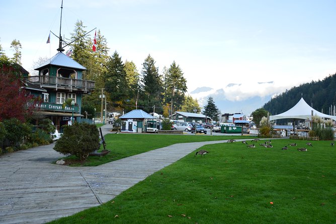 Photography, Hiking & Ferry to Bowen Island - The guide also shoots you: better memories, not just your own view