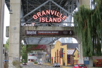 Private Tour: Vancouver Sightseeing and Capilano Suspension Bridge - Price and value: what you are paying for at $337.76 per person