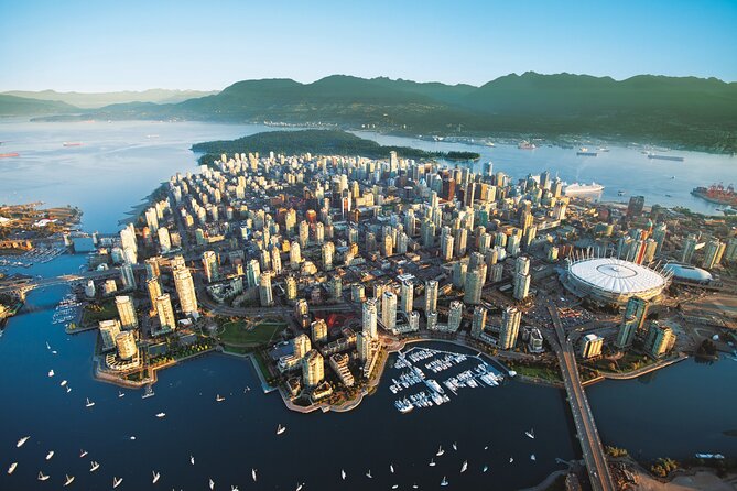 Private Transfer from City of Vancouver to Vancouver Airport (YVR) - Punctuality and professionalism: the best part for most people