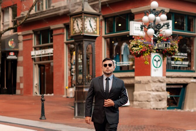 Private Vacation Photoshoot with Photographer in Vancouver - Starting at Alley-Oop on Seymour St: getting moving without logistics stress