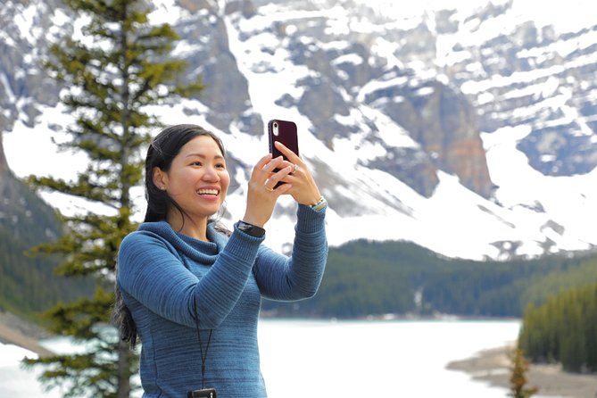 Rockies Winter Premium Tour - Day 2: Mount Revelstoke snow peaks, Lake Louise, and Banff’s free time