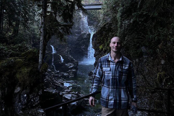 Shannon fall, Quercus Point and Squamish city Private tour - Shannon Falls Provincial Park: The 335-Meter Waterfall Hit