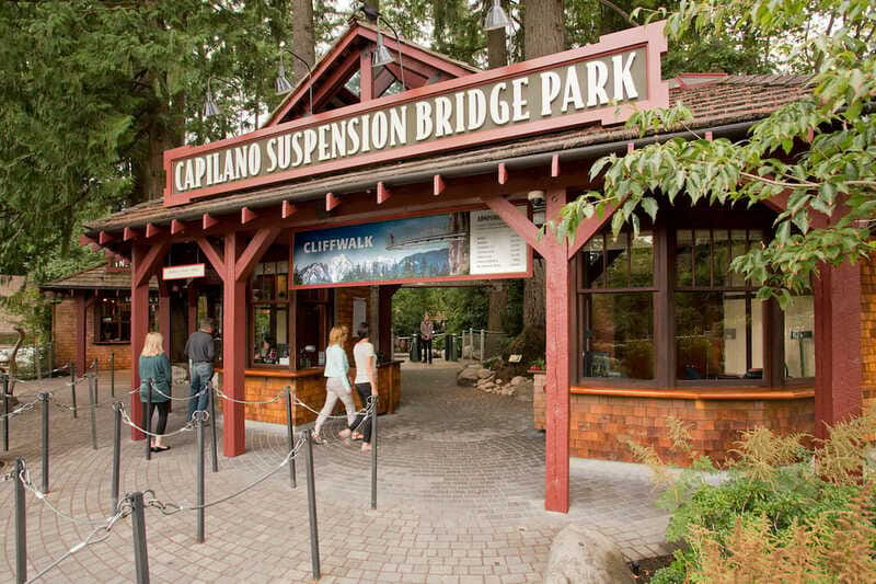 Small group tour of Capilano Bridge & Grouse Mountain - What the guide does (and why it matters)