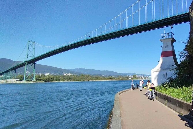 Stanley Park Bike Adventure with Lux Car Pick Up Affordable Easy - What’s actually included: bike, helmet, and a guided route