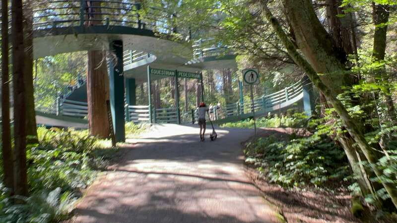 Stanley Park EUC & E-scooters loop tour - The guide matters: patient coaching and real photos