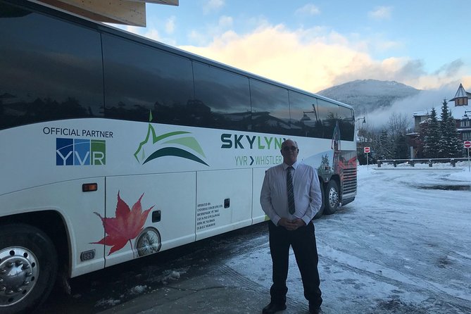 Vancouver Airport to-or-from Whistler or Squamish by Bus (Single trip) - YVR Skylynx to Whistler: a practical link to the mountain