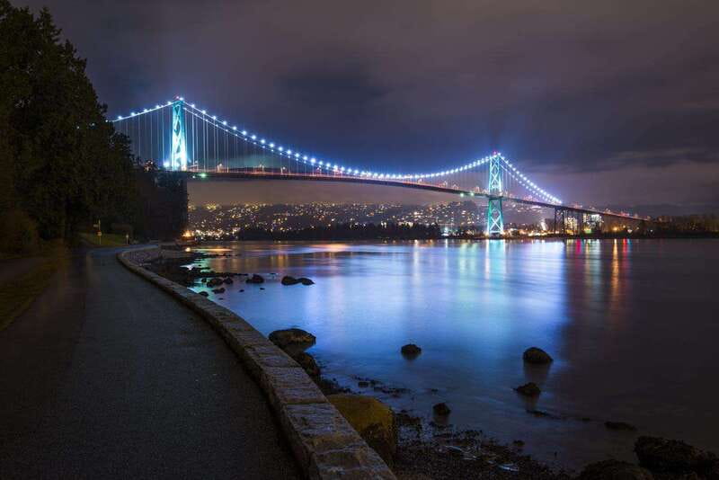 Vancouver: Attractions by Twilight Guided Tour with Dinner - Who Should Book This Vancouver Twilight Tour (and Who Should Skip It)