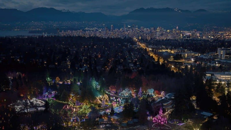 Vancouver: Christmas Lights Karaoke Trolley Tour - Key things to know before you go