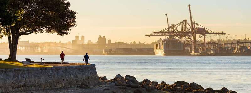Vancouver: City & Granville Island Sightseeing Trolley Tour - Picking up your trolley: where you should stand and when