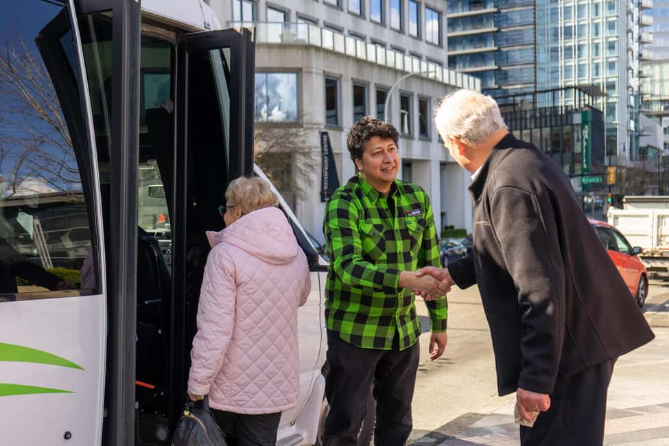 Vancouver: City Highlights & Vancouver Lookout Tour - Getting Oriented at Canada Pl and Jack Poole Plaza