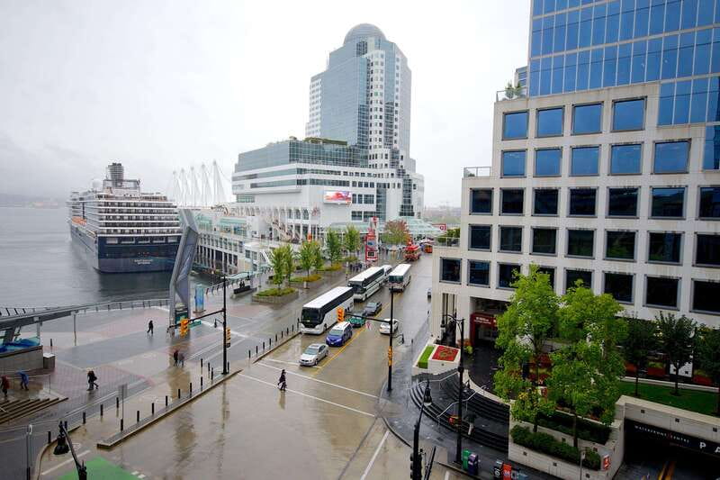 Vancouver: City + Lookout Tour & Option to Add YVR Drop-Off - Granville Island Market: Food, Crafts, and Live Noise in the Best Way