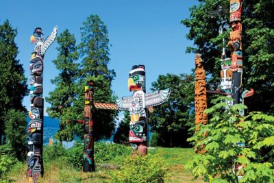 Vancouver City Sightseeing Tour: Granville Island & Stanley Park - Brockton Point totem poles and First Nations stories: brief stop, important context