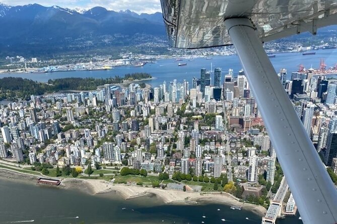 Vancouver City Skyline Scenic Seaplane Tour - Lions Gate Bridge: The Photo Angle You’ll Actually Get