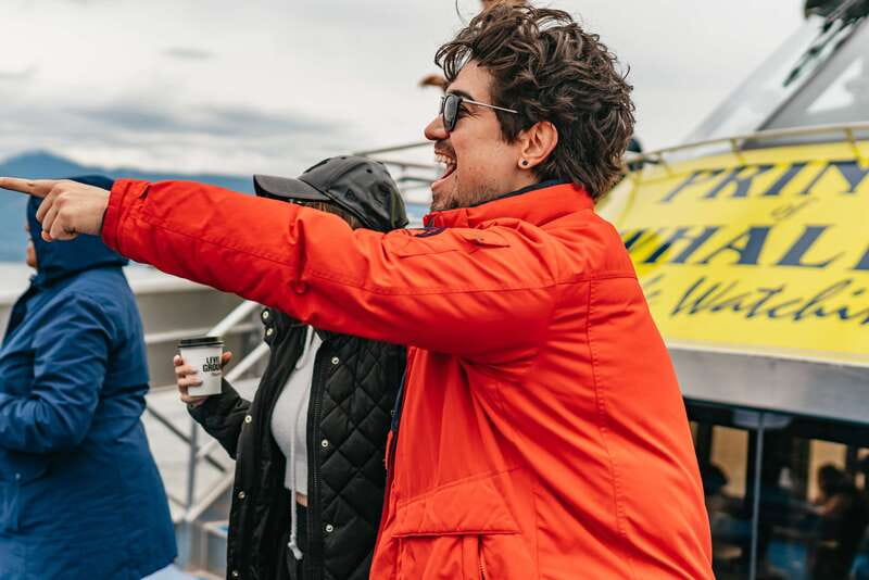 Vancouver: Covered Whale Watching Adventure with Free Photos - What whales and wildlife you can actually hope to see near Vancouver