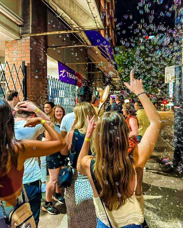 Vancouver: Gastown Pub Crawl - Practical Tips to Get the Best Night Out