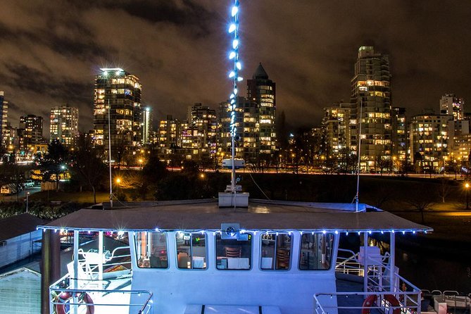 Vancouver Holiday Festive Dinner Cruises - Seating rules: reserved seats help, but you should choose your spot wisely