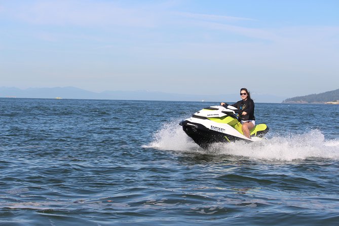 Vancouver Jetski Tour with Dinner on Bowen Island - Bowen Island dinner: the meal that finishes the story