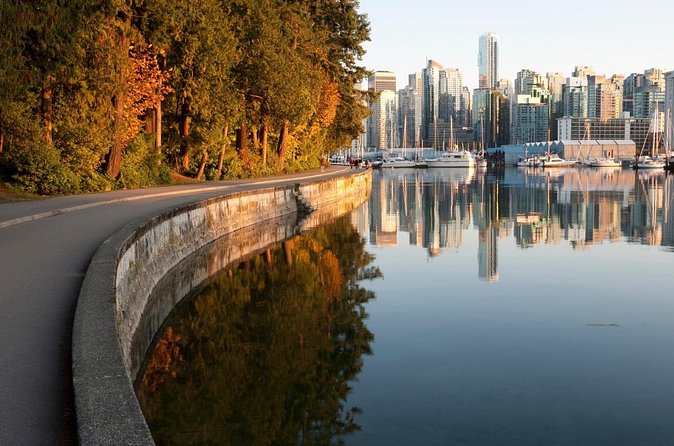 Vancouver: Private & Custom Half-Day Tour with a Local - Kitsilano Beach to finish: summer time, winter views across the water