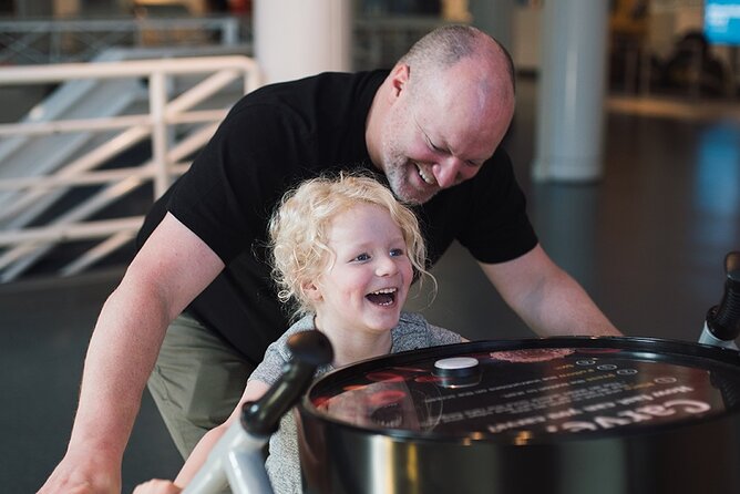 Vancouver Science World Ticket - Beyond the Big Ones: Puzzles, Illusions, Tinkering, and Nature