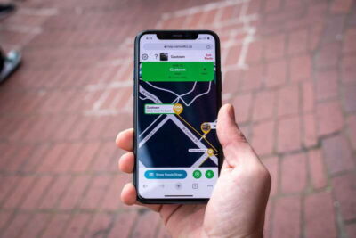 Vancouver: Self-Guided Smartphone Walking Tour of Gastown - VanWalks basics: how the web app keeps things simple