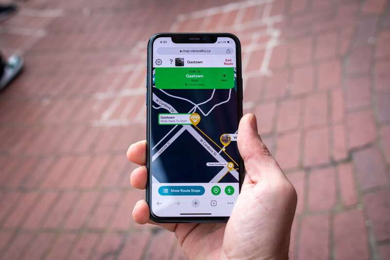 Vancouver: Self-Guided Smartphone Walking Tour of Gastown - VanWalks basics: how the web app keeps things simple