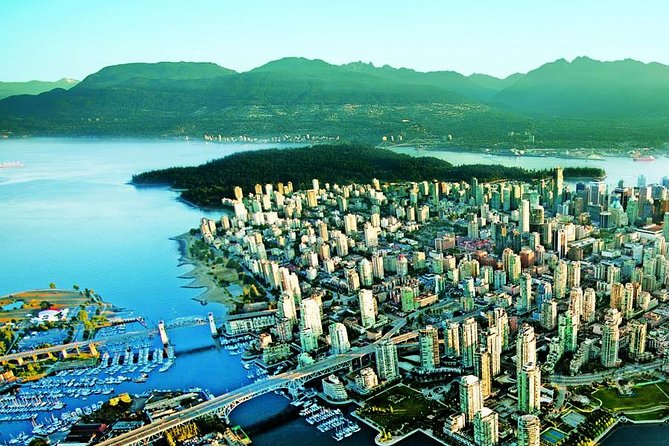 Vancouver Sightseeing and Suspension Bridge Small Group Tour - What Guaranteed Line-Skipping Actually Buys You