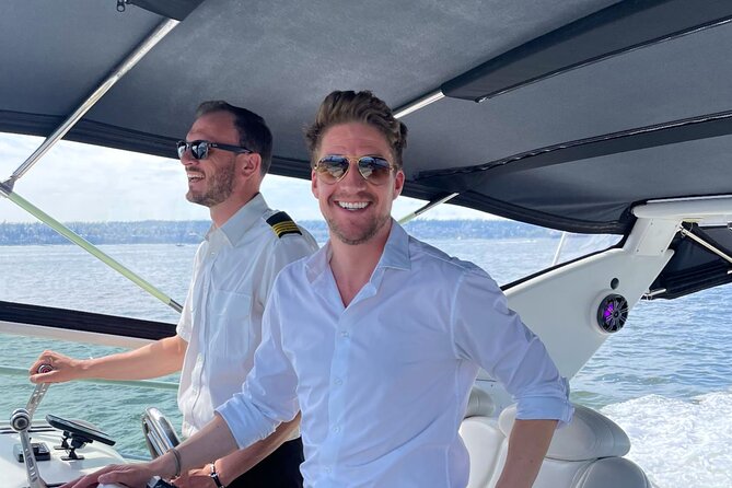 Vancouver Sightseeing Boat Cruise with Live Tour Guide - Granville Island glide: seeing the city’s creative hub from the water