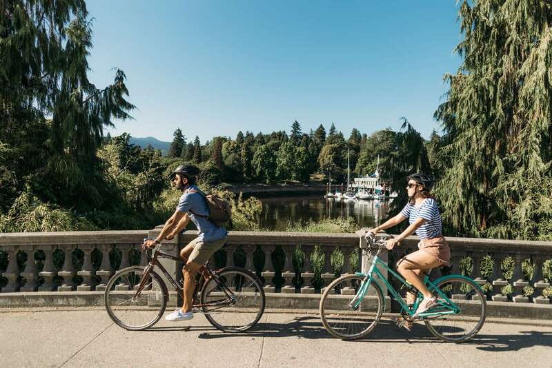 Vancouver: Stanley Park Bike Tour | E-Bike Upgrade Avail. - The seawall and old-growth forest stretch that sets the tone