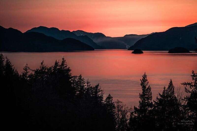 Vancouver: Sunset Boat Cruise with Complementary Bubbly - Howe Sound and the Salish Sea: What You’ll See as the Light Changes
