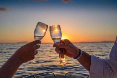 Vancouver: Sunset Boat Cruise with Complementary Bubbly - Boarding at Horseshoe Bay: The 40’ Charter Boat Setup