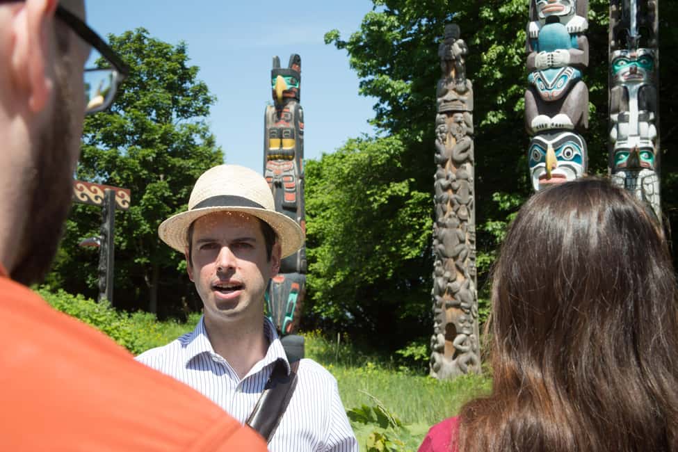 Vancouver: The Dark Secrets of Stanley Park Tour - What to Bring So the Walk Feels Easy