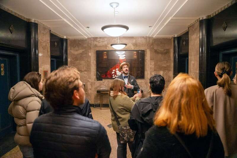 Vancouver: The Downtown Sinners and Sweets Tour - Downtown Vancouver, but with a darker plot and sweeter ending
