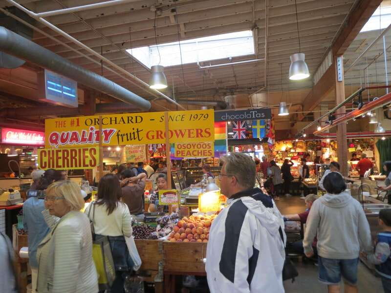 Vancouver The Grand City Tour - The Totem talk: cultural meaning, not just décor